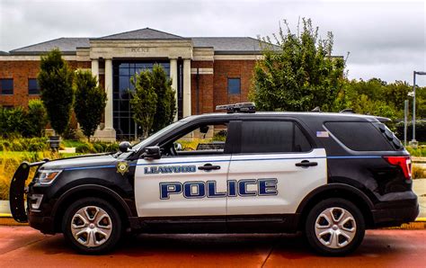 Leawood Police Department (@leawoodkspolice) .